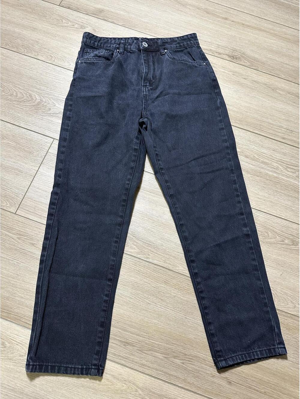 Cotton On Mom Jean High Rise Straight Leg Jeans Size 10 AU / 6 US